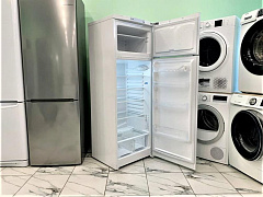 INDESIT TIA 16 G Холодильник INDESIT TIA 16 G
